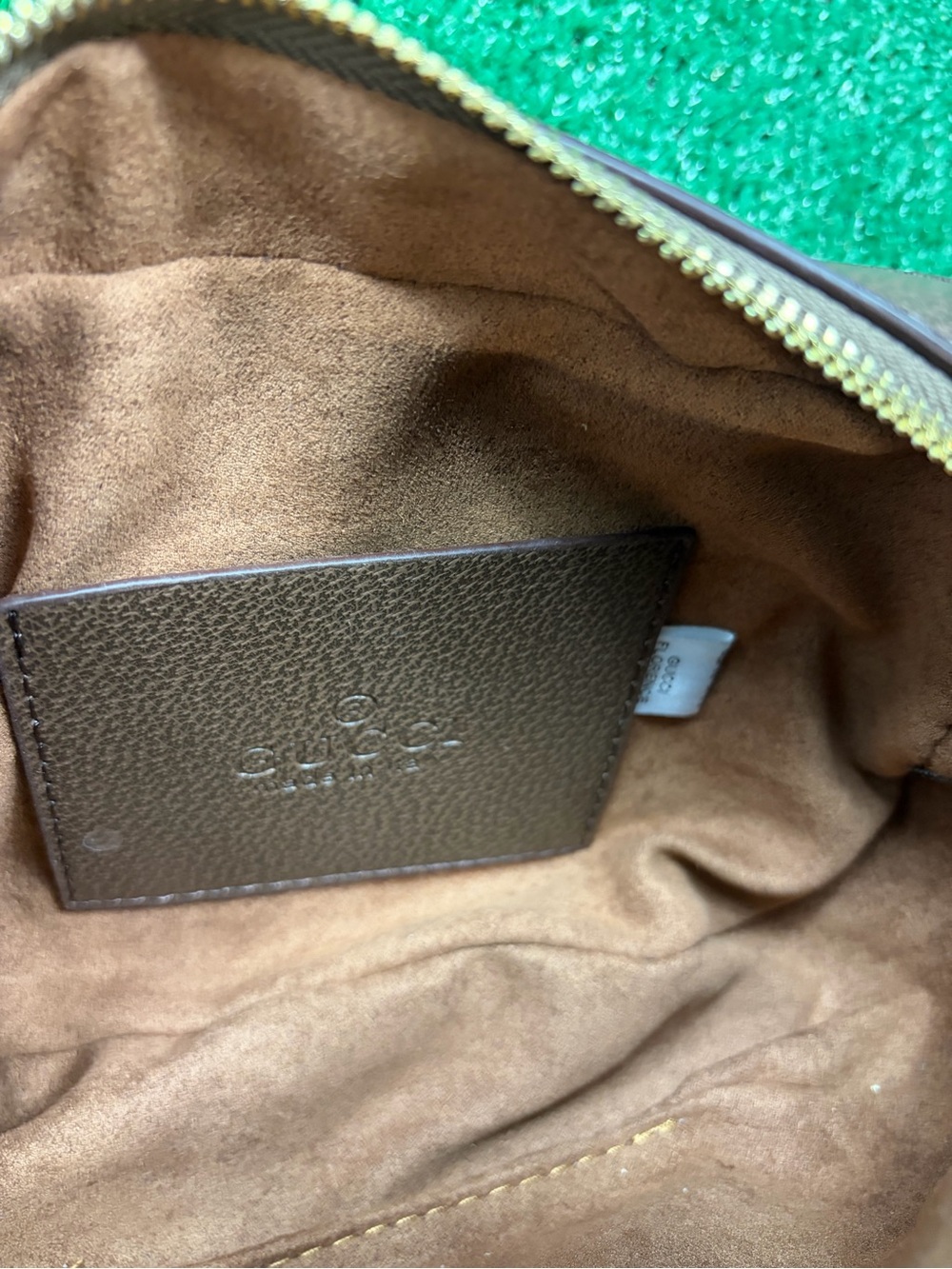 Gucci Brown GG Supreme Canvas Camera Bag with Web Strap - Picture 4 of 4